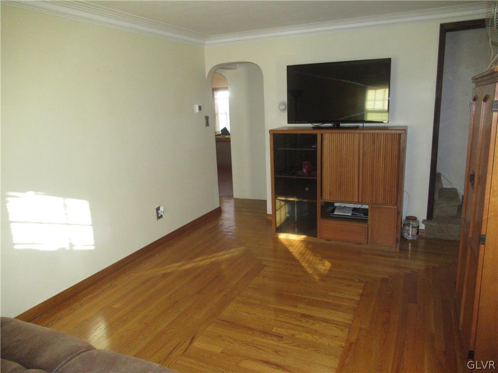 1241 Salisbury Road Allentown, PA 18103 - Photo 6 of 39 Gallery Image 6