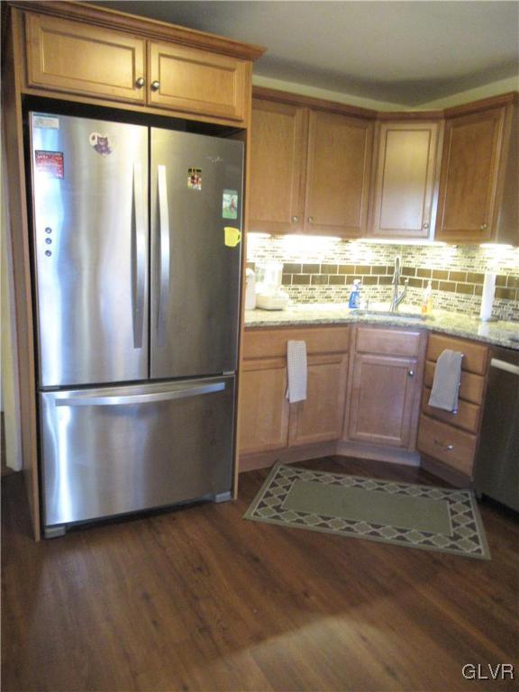 1241 Salisbury Road Allentown, PA 18103 - Photo 10 of 39 Stainless Steel Appliances