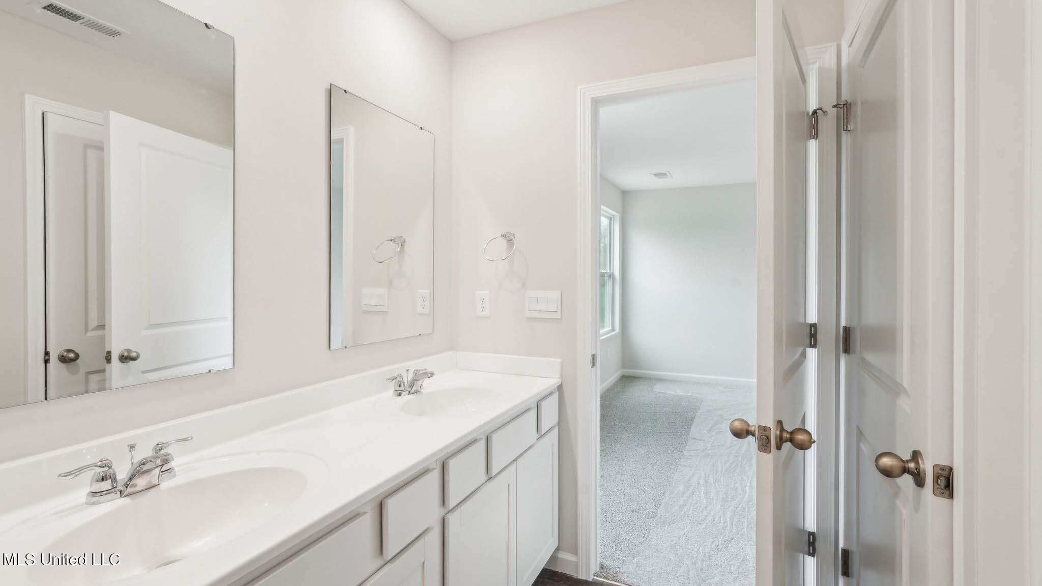 46 Jepson Byhalia, MS 38611 - Photo 22 of 28 28-web-or-mls-River_Hts_Dr-1204-026