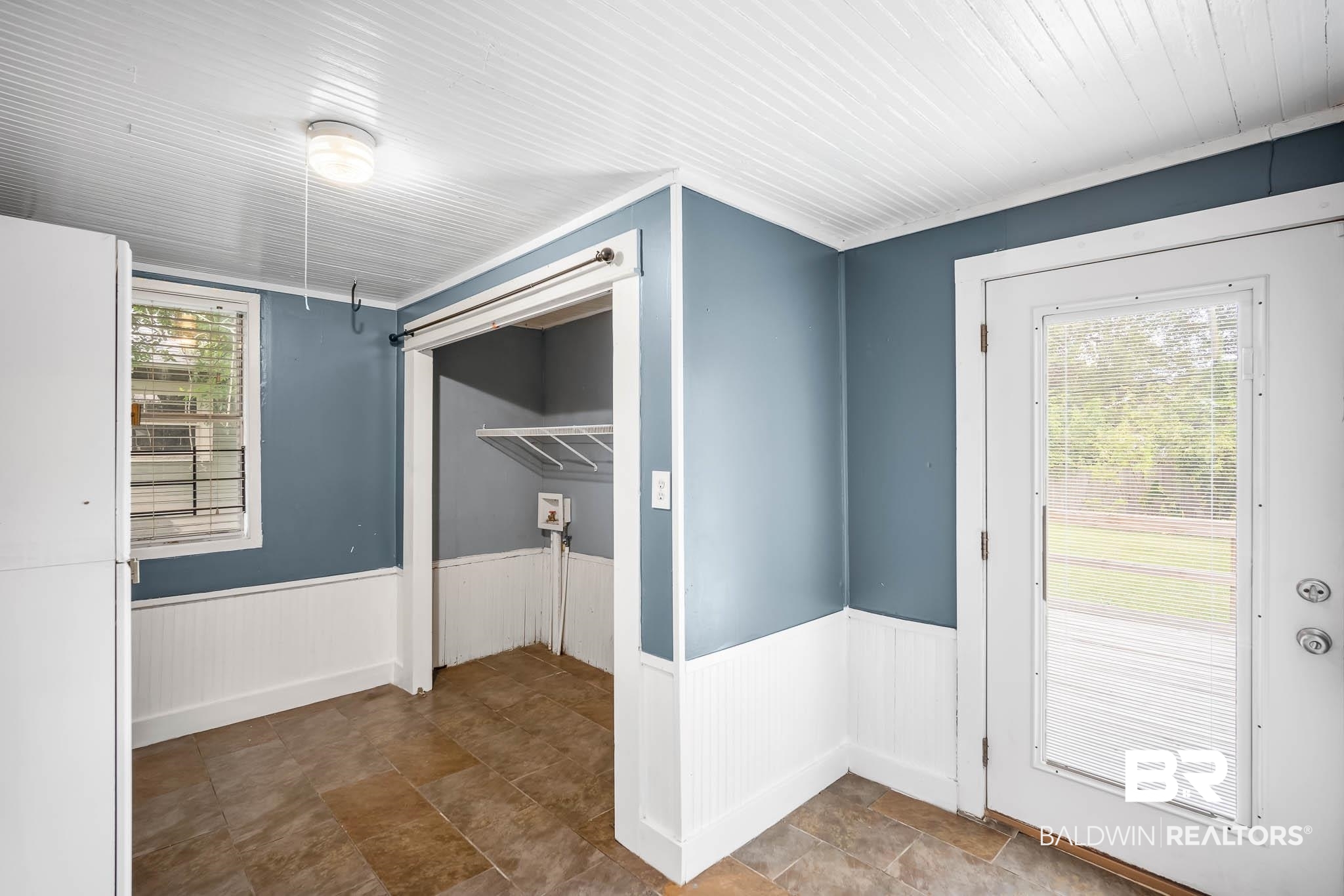 106 Macy Place Mobile, AL 36604 - Photo 10 of 24 Laundry Room/Back Door