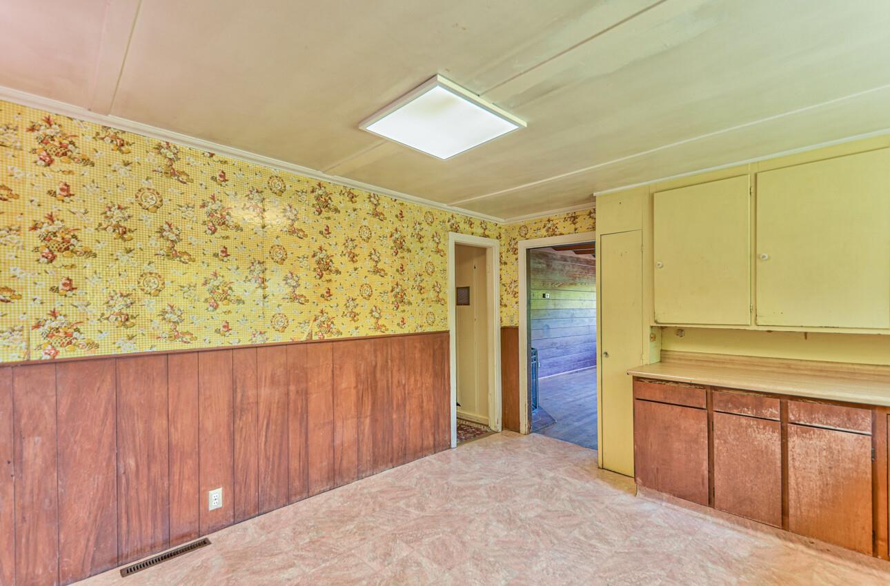 28120 Schulte Road Carmel, CA 93923 - Photo 21 of 42 a view of closet area