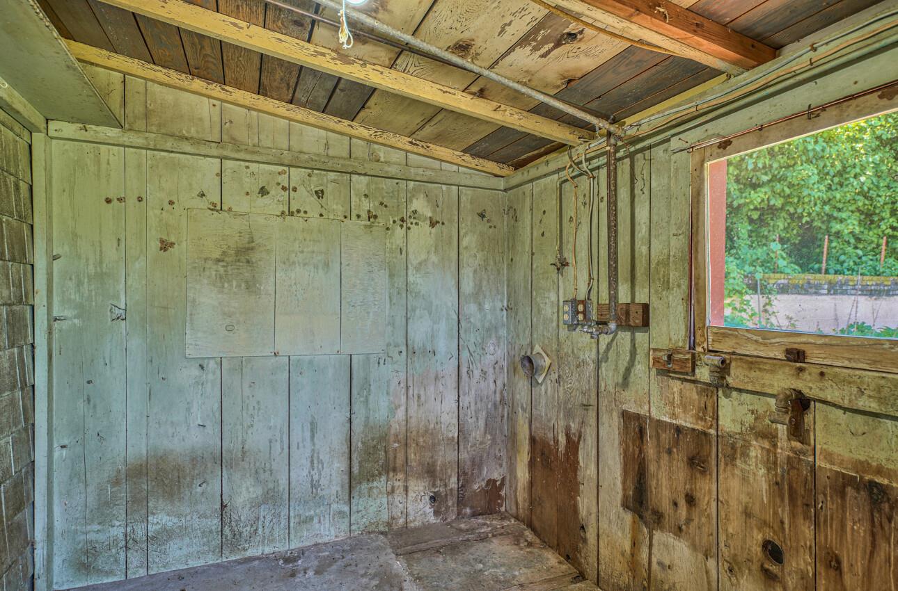 28120 Schulte Road Carmel, CA 93923 - Photo 34 of 42 a bathroom with a shower
