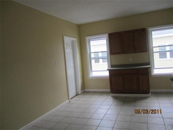 43 Mendon Street Worcester, MA 01604 - Photo 4 of 14 Gallery Image 4