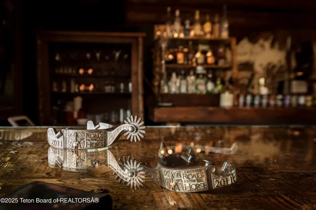 $4,950,000 | 3737 Highway 26, Dubois, WY 82513