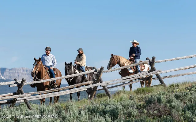 $4,950,000 | 3737 Highway 26, Dubois, WY 82513