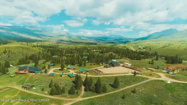 $4,950,000 | 3737 Highway 26, Dubois, WY 82513