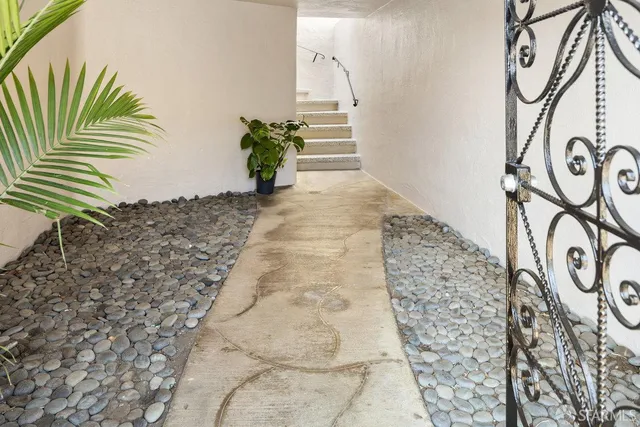 $1,195,000 | 2591 39th Avenue, San Francisco, CA 94116