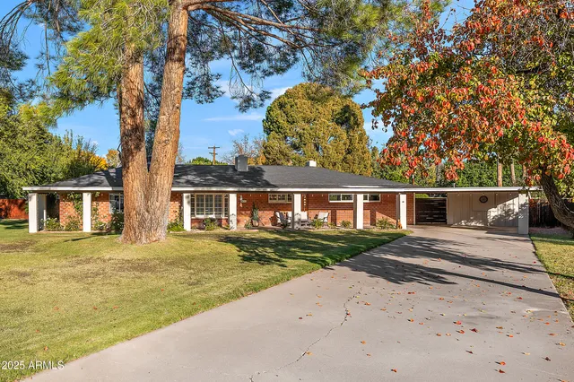 front view of house with a yard