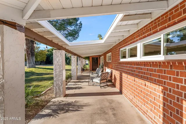 $1,395,000 | 8051 North 14th Avenue, Phoenix, AZ 85021