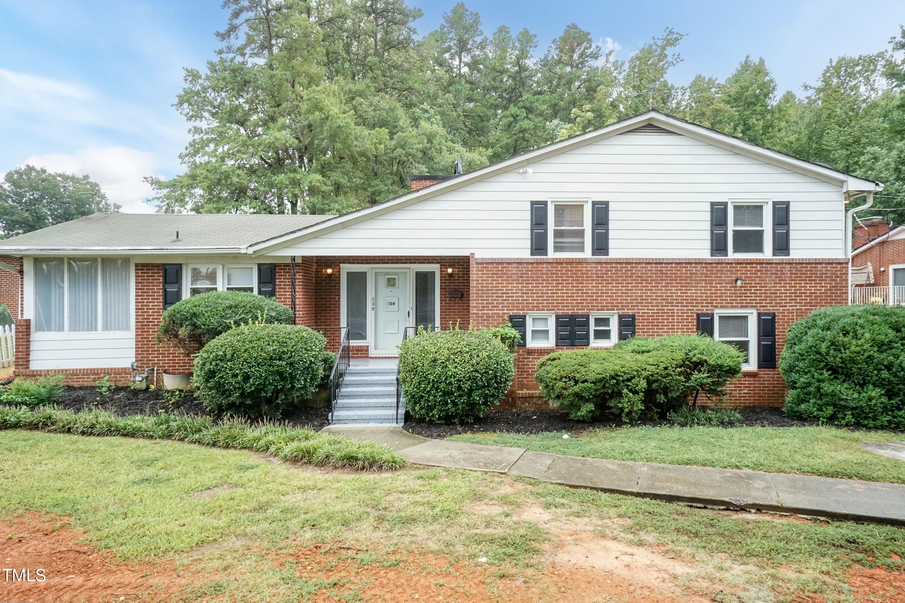 139 Johnson Street Roxboro, NC 27573 - Photo 2 of 30 Front 02