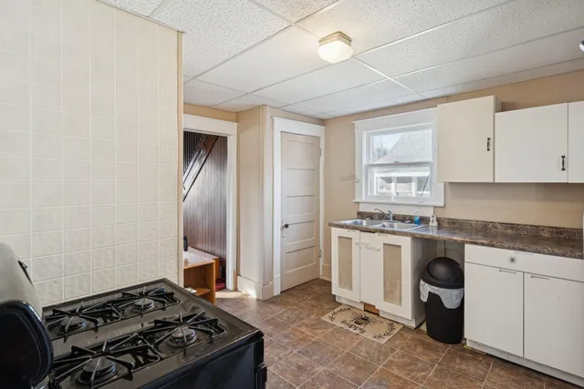 $129,900 | 806 North Eaton Street, Albion, MI 49224