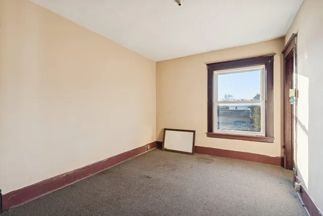 $129,900 | 806 North Eaton Street, Albion, MI 49224