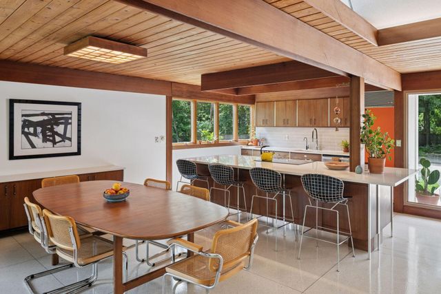 $1,095,000 | 5 South Brown Road, Orono, MN 55356