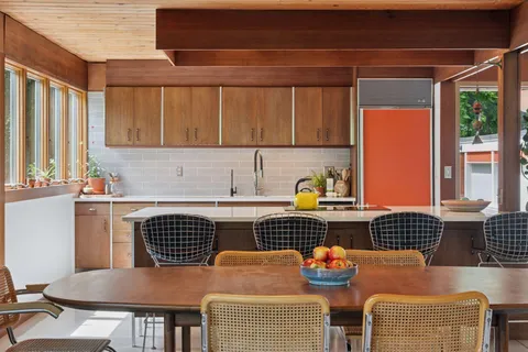 $1,095,000 | 5 South Brown Road, Orono, MN 55356