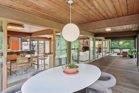 $1,095,000 | 5 South Brown Road, Orono, MN 55356