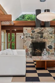 $1,095,000 | 5 South Brown Road, Orono, MN 55356