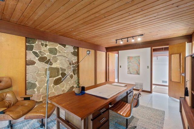 $1,095,000 | 5 South Brown Road, Orono, MN 55356