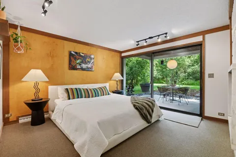 $1,095,000 | 5 South Brown Road, Orono, MN 55356