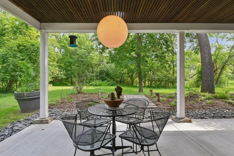 $1,095,000 | 5 South Brown Road, Orono, MN 55356