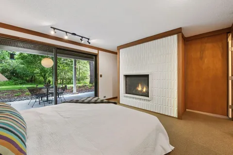 $1,095,000 | 5 South Brown Road, Orono, MN 55356