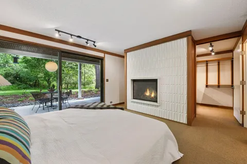 $1,095,000 | 5 South Brown Road, Orono, MN 55356