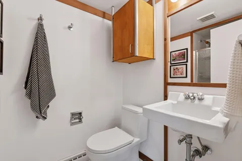 $1,095,000 | 5 South Brown Road, Orono, MN 55356