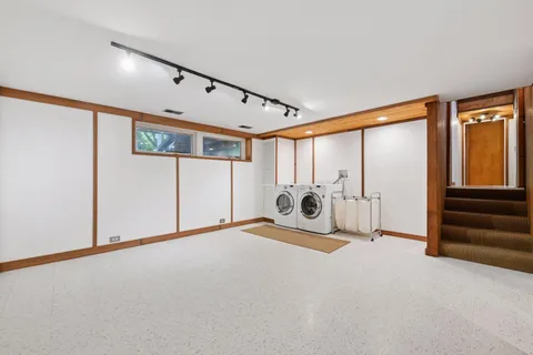 $1,095,000 | 5 South Brown Road, Orono, MN 55356