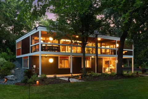 $1,095,000 | 5 South Brown Road, Orono, MN 55356