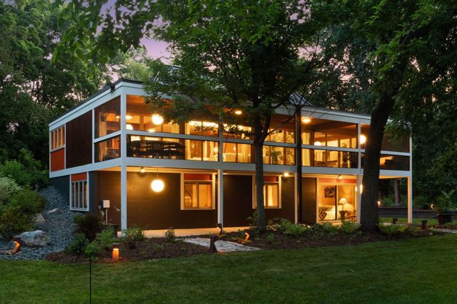 $1,095,000 | 5 South Brown Road, Orono, MN 55356