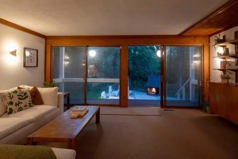 $1,095,000 | 5 South Brown Road, Orono, MN 55356