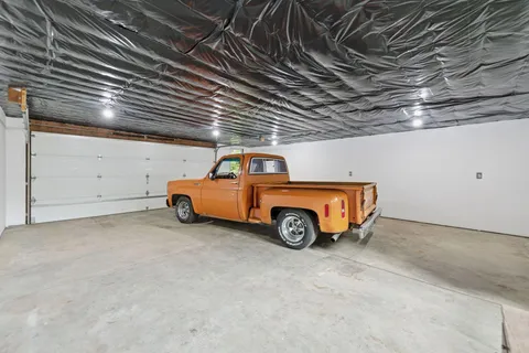 $1,095,000 | 5 South Brown Road, Orono, MN 55356