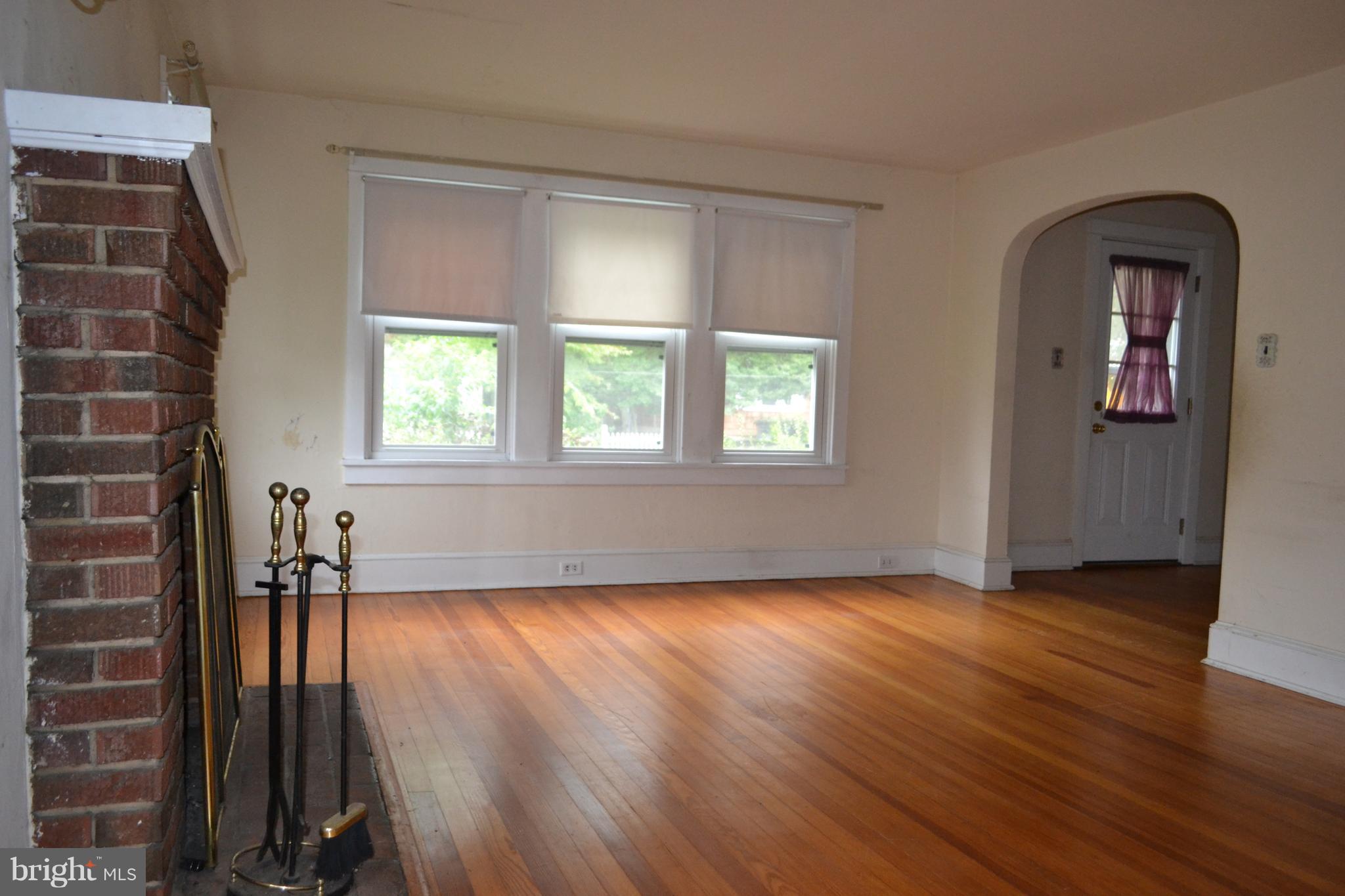 109 Locust Lane Elkton, MD 21921 - Photo 5 of 47 Another view of the living room