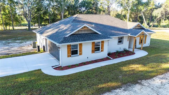 a view of an entryway