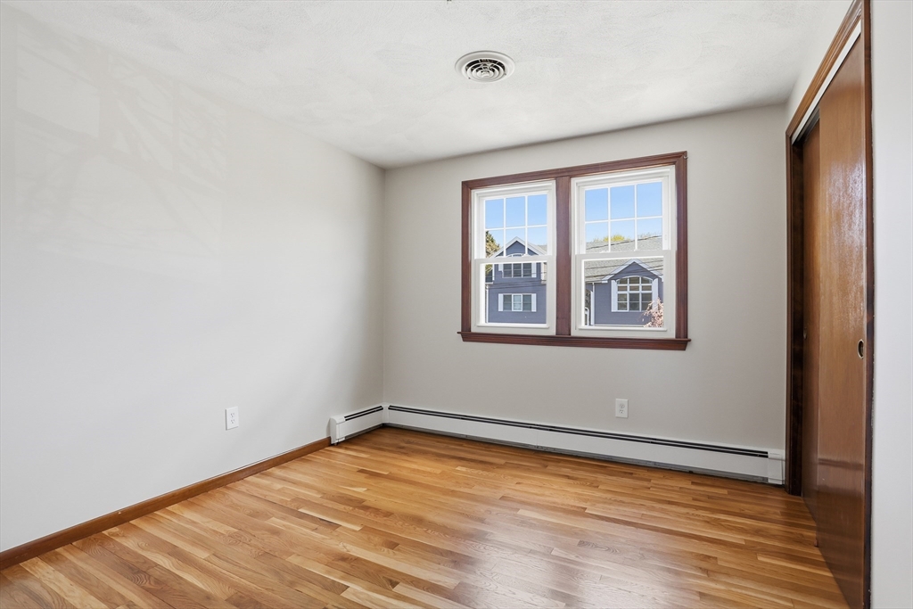 175 Mallard Way Waltham, MA 02452 - Photo 19 of 35