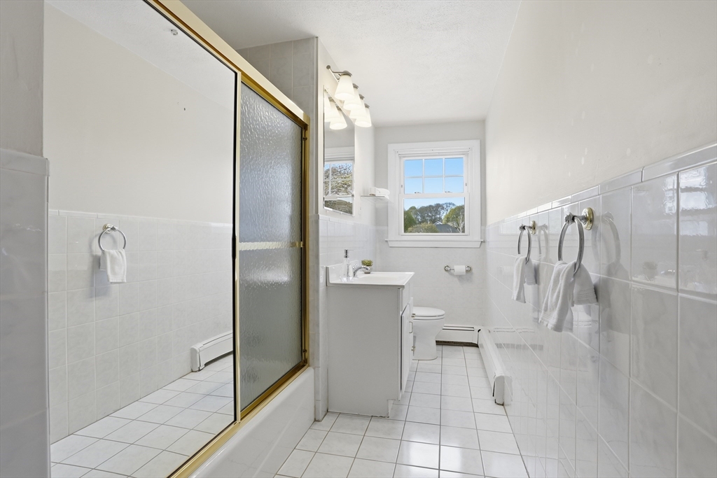 175 Mallard Way Waltham, MA 02452 - Photo 20 of 35