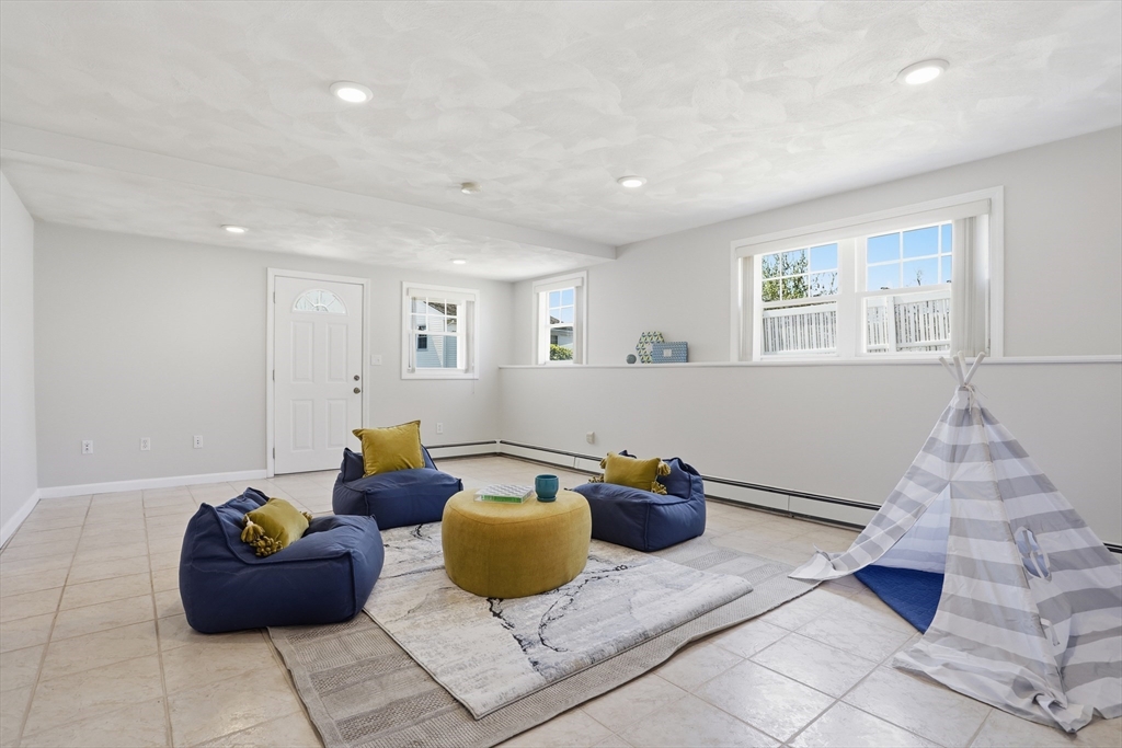 175 Mallard Way Waltham, MA 02452 - Photo 27 of 35