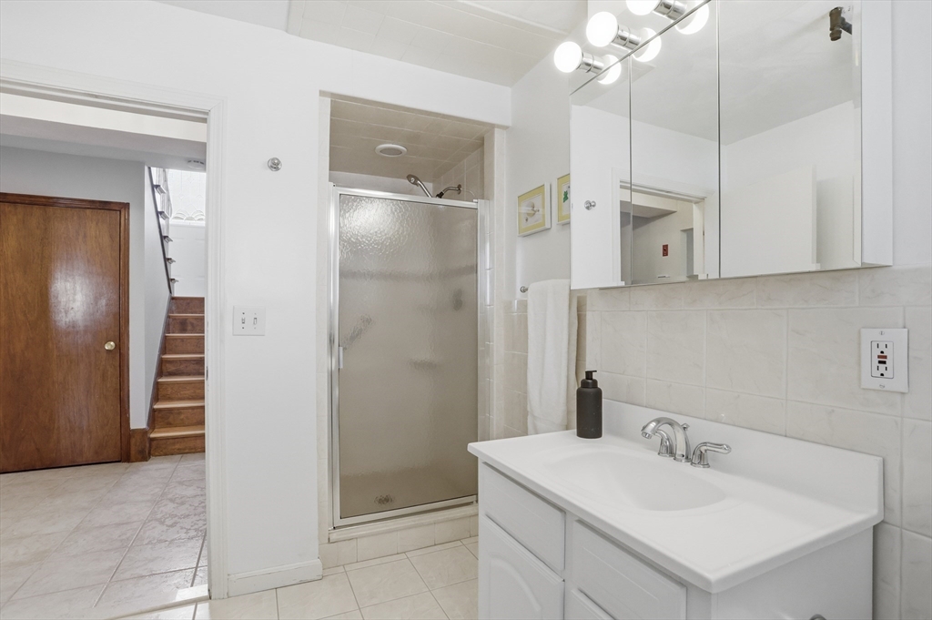 175 Mallard Way Waltham, MA 02452 - Photo 29 of 35