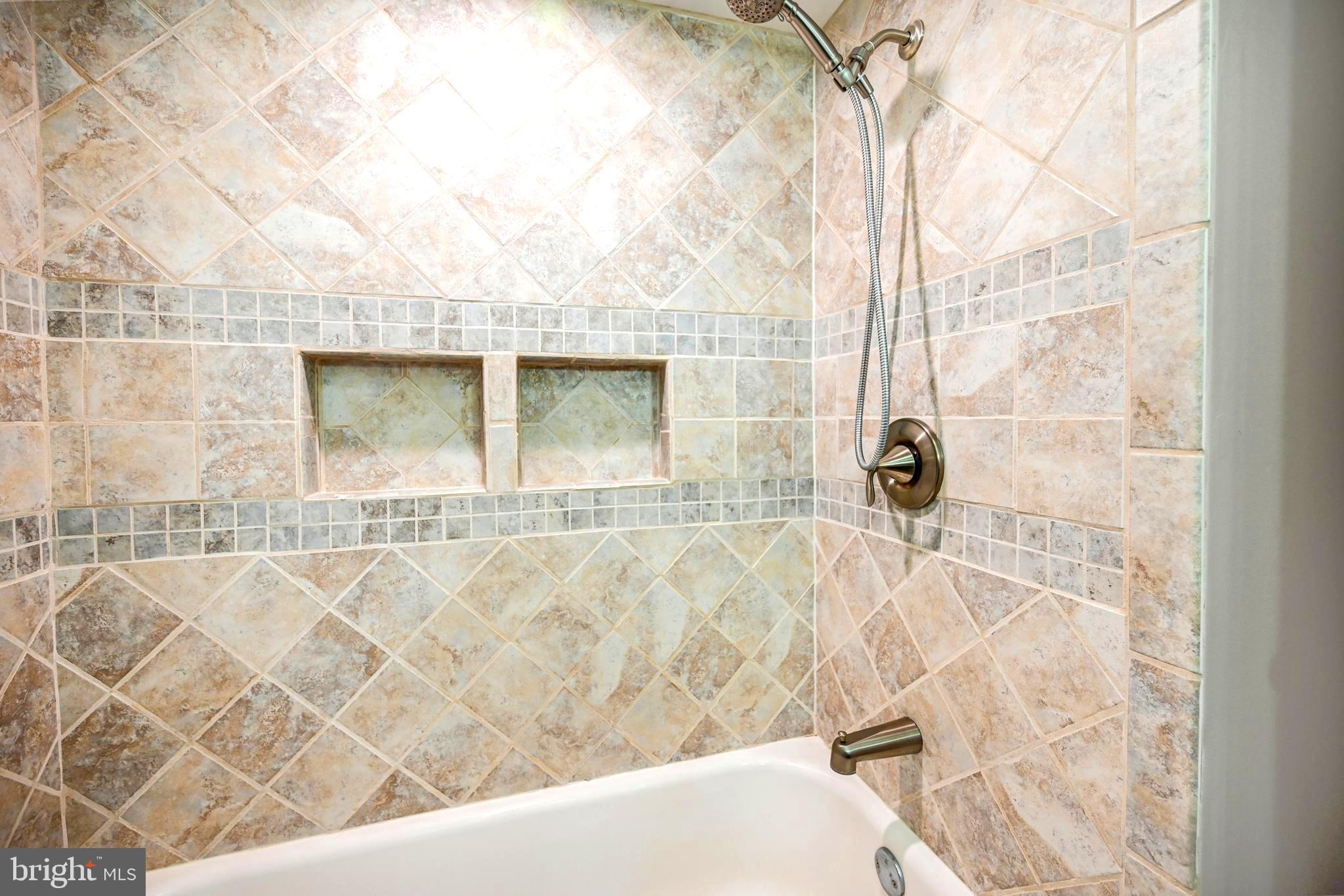 1995 Filbert Street York, PA 17404 - Photo 11 of 39 Gallery Image 11