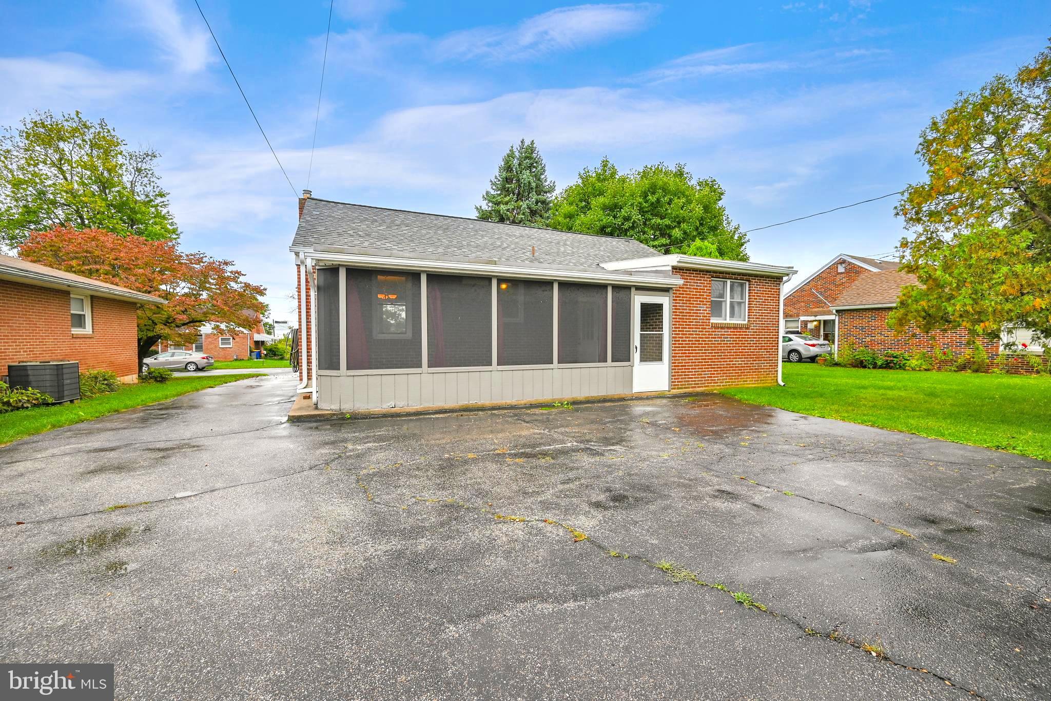 1995 Filbert Street York, PA 17404 - Photo 19 of 39 Gallery Image 19