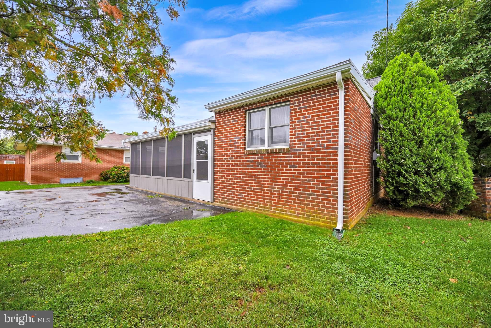 1995 Filbert Street York, PA 17404 - Photo 20 of 39 Gallery Image 20