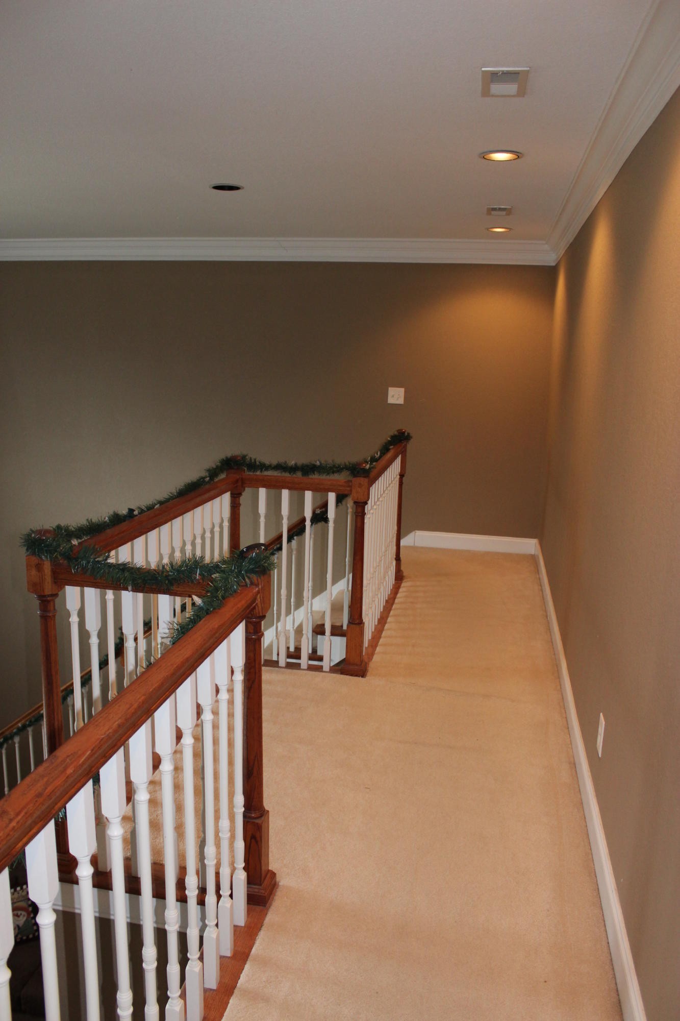 1016 Mountain Road Clinton, TN 37716 - Photo 21 of 30 a view of entryway