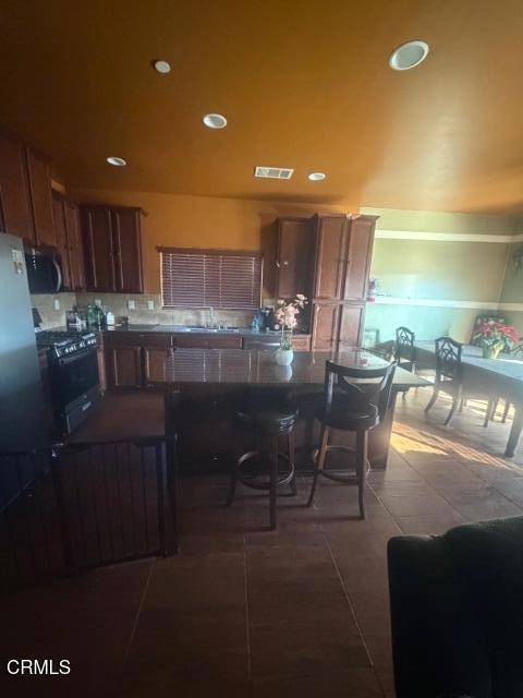 9116 Kellyann Street Bakersfield, CA 93313 - Photo 15 of 37 .