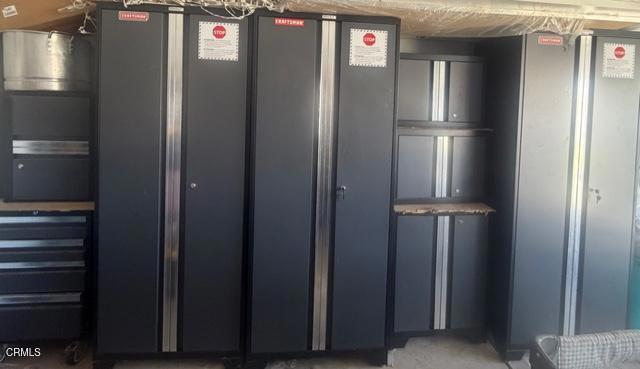 9116 Kellyann Street Bakersfield, CA 93313 - Photo 31 of 37 .