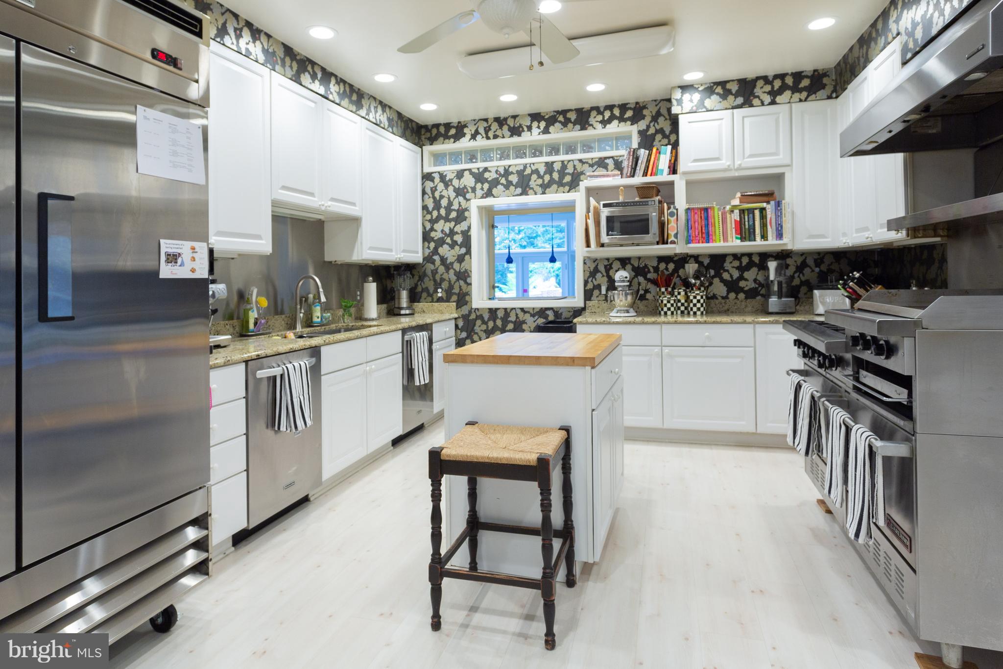 24671 Beverly Road St. Michaels, MD 21663 - Photo 5 of 41 Kitchen