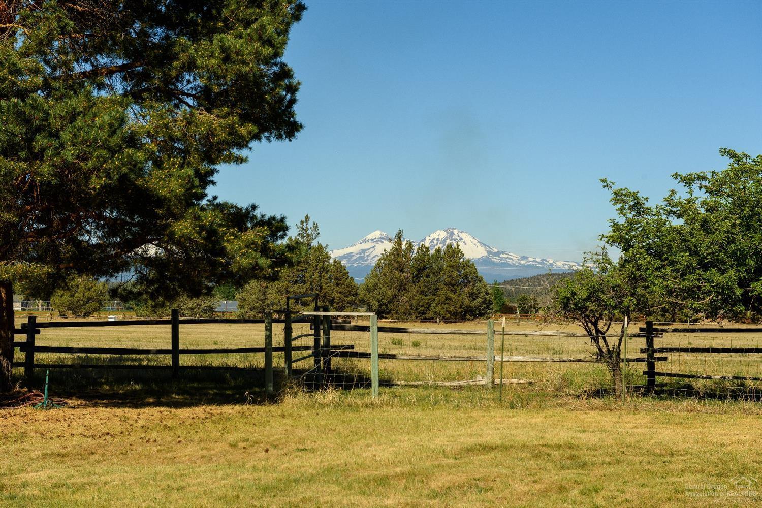 20250 Marsh Road Bend, OR 97703 - Photo 4 of 24 Additional Photo