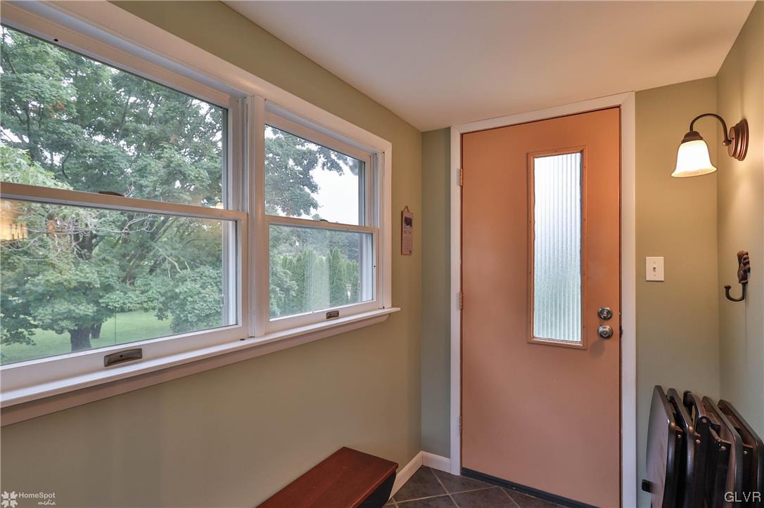 1900 Riverbend Road Allentown, PA 18103 - Photo 12 of 48 Gallery Image 12