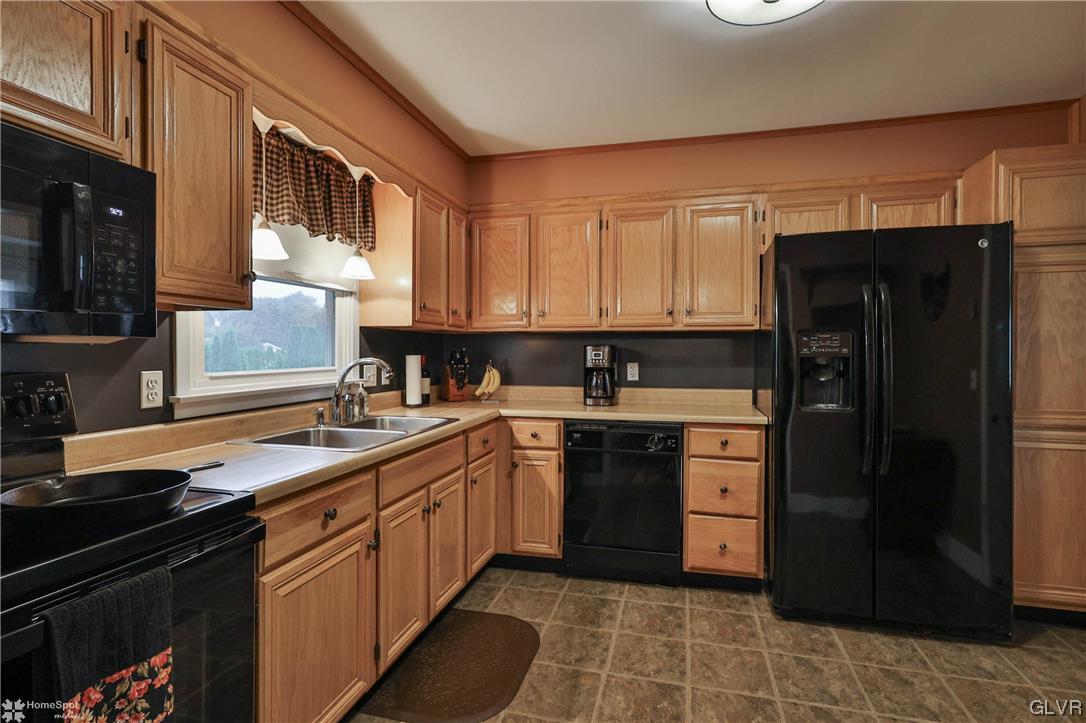 1900 Riverbend Road Allentown, PA 18103 - Photo 14 of 48 Gallery Image 14