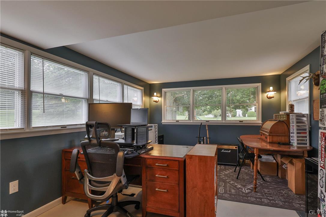 1900 Riverbend Road Allentown, PA 18103 - Photo 33 of 48 Gallery Image 33