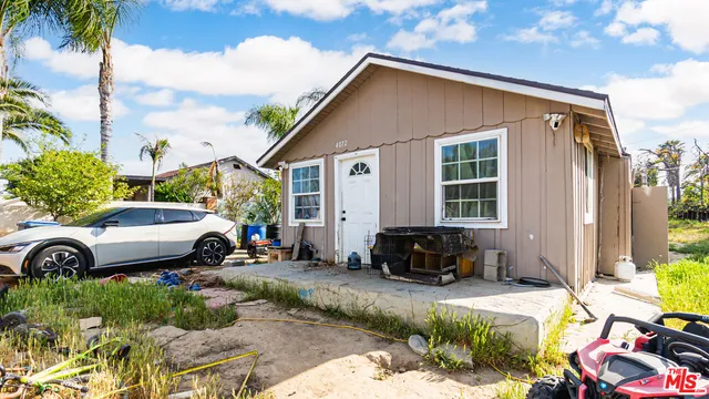 $419,000 | 4072 South Neece Street, Corona, CA 92879