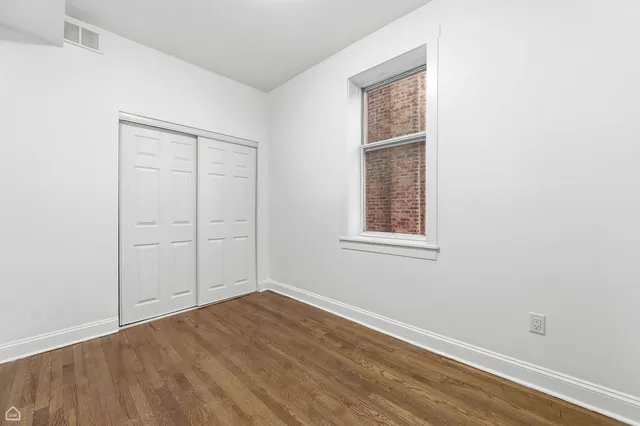 $1,900 | 5250 West Grace Street, Unit 2, Chicago, IL 60641